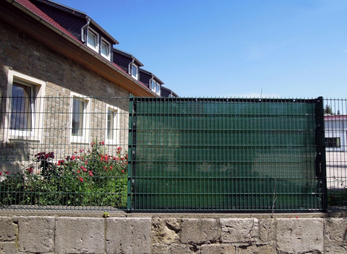 BeGrit Schermo Frangivista In Rete Verde 2x5 M – Protezione Privacy 90% Con Occhielli In Alluminio E Fascette